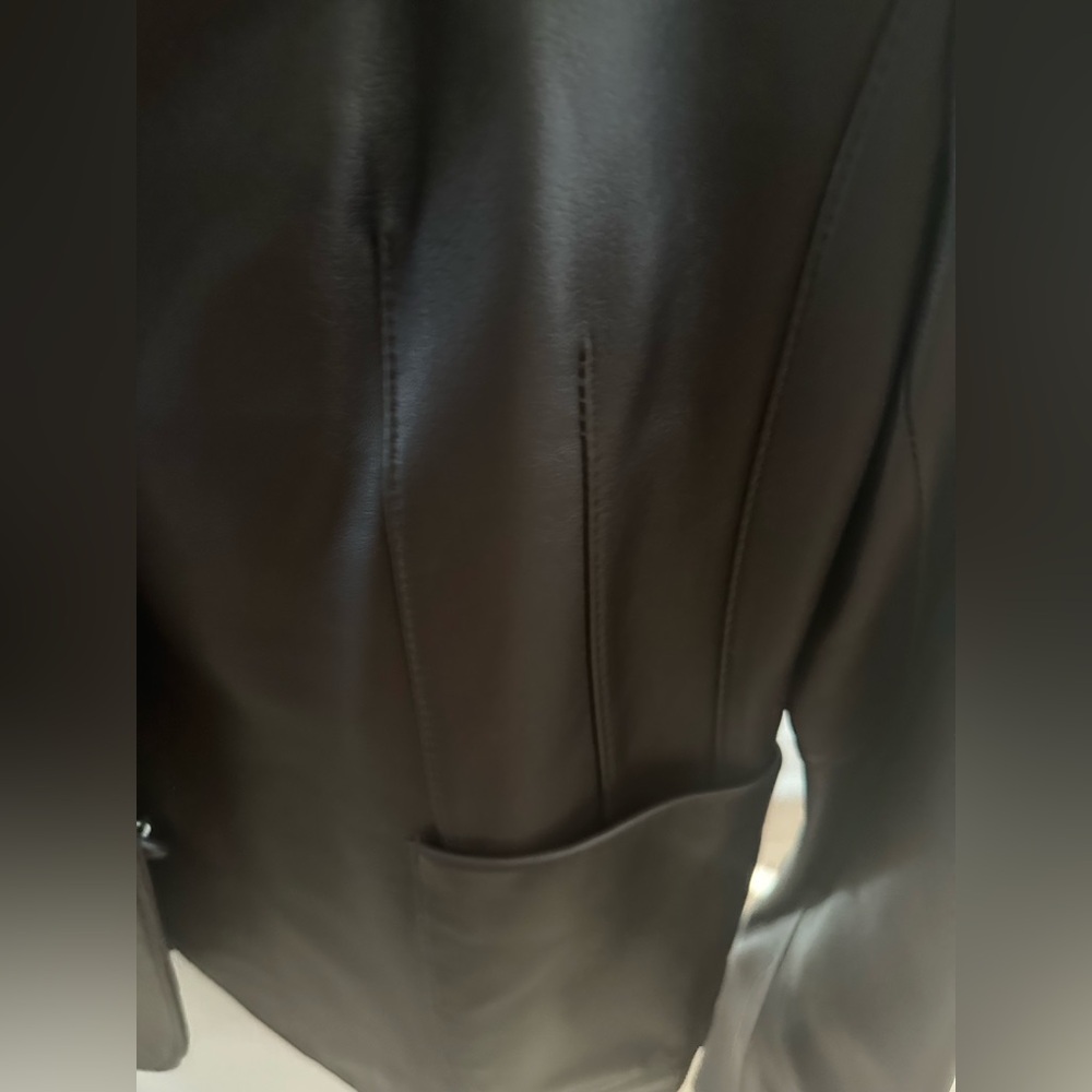 100% Leather Jacket - image 5